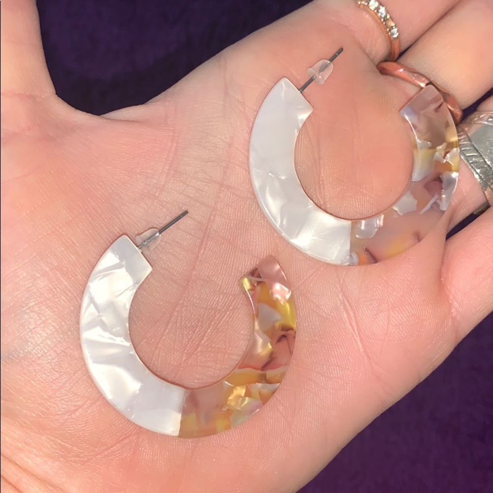 RESIN EARRINGS